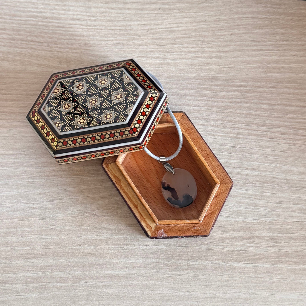 COFFRET ET Collier en agate naturelle aux motifs uniques – FIROUZ ART