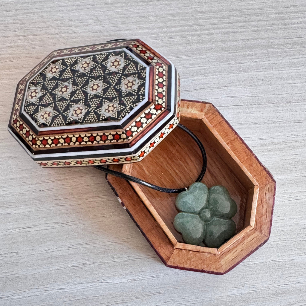 Coffret Jade Vert Sculpté à la Main